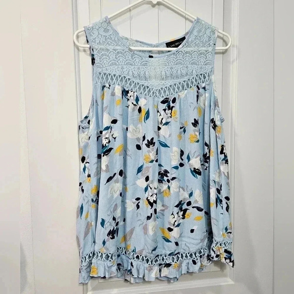 Lane Bryant Tops - Lane Bryant Sleeveless Flowy Rayon/Lace Tank Top - Blue Floral - Plus Size 16